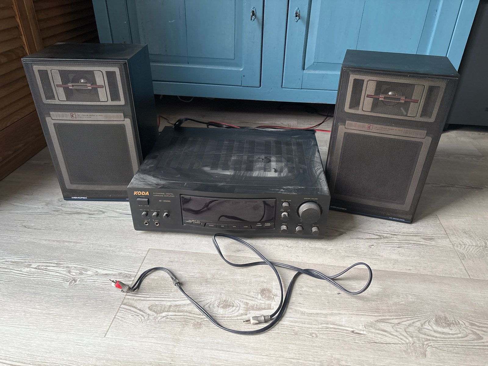 Koda AV-1068A Karaoke Versterker met Memorex Speakers, Ophalen, Gebruikt, Complete set