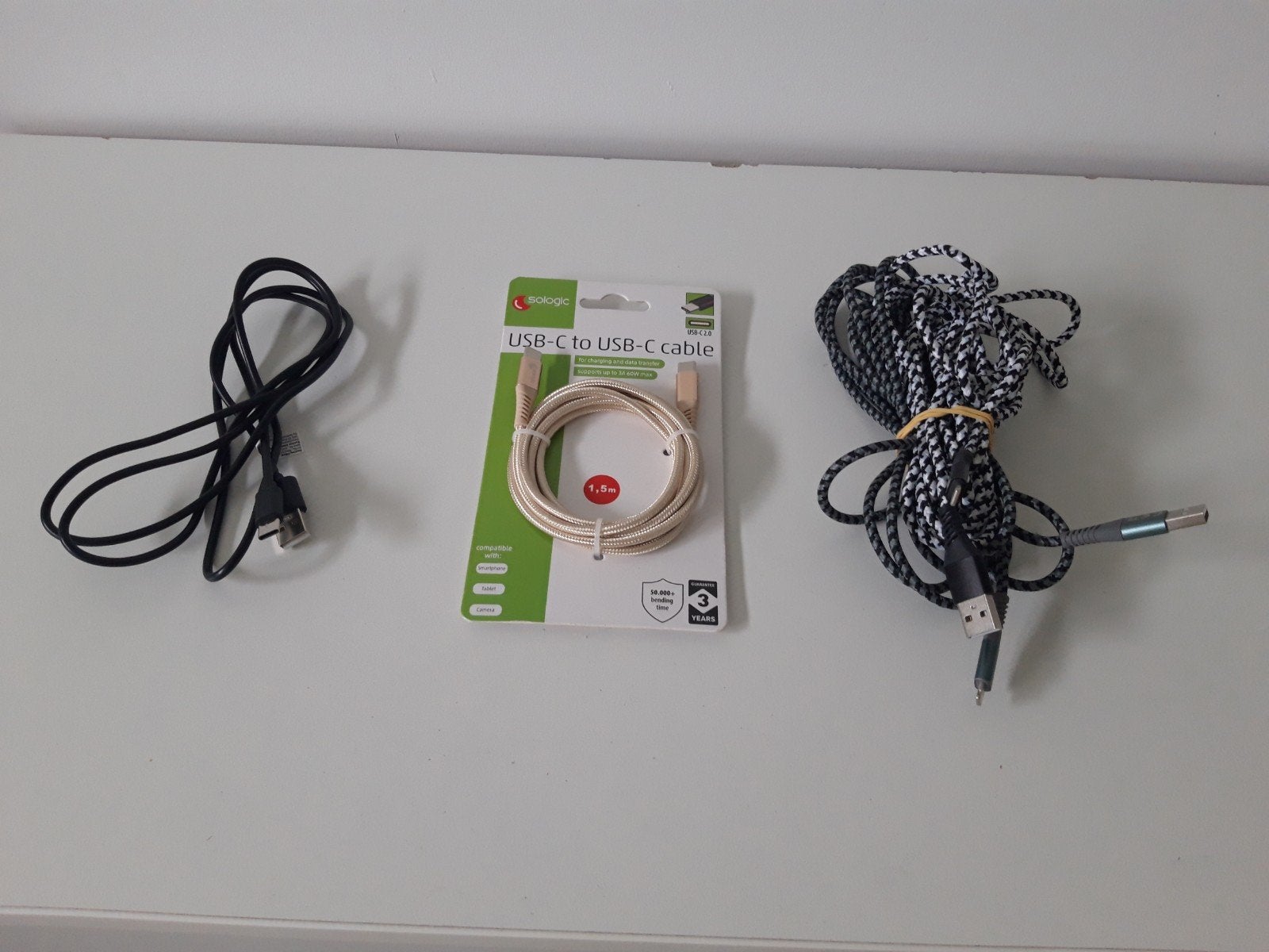 TELEFOON OPLAADKABELS - 2X APPLE - 2X USB C, Telecommunicatie, Mobiele telefoons | Telefoon-opladers, Ophalen, Lightning, Nieuw