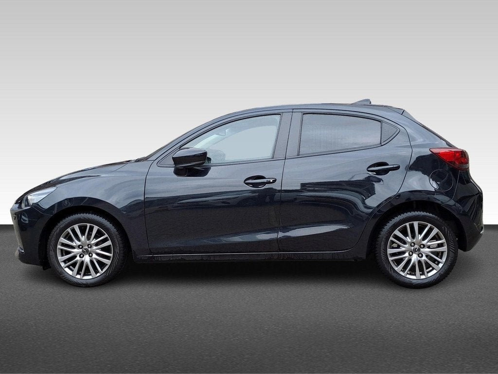 Mazda 2 1.5 SKYACTIV-G 90PK LUXURY NAVI CAMERA HUD LED ECC N, Auto's, Mazda, Voorwielaandrijving, 4 cilinders, Zwart, Origineel Nederlands