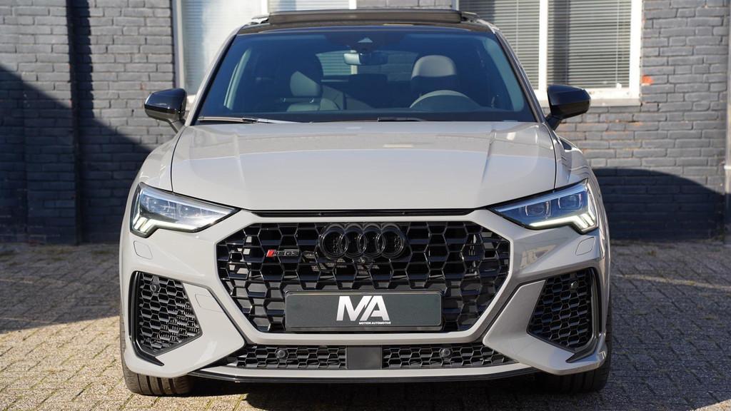 Audi RSQ3 Sportback 2.5 TFSI Quattro Pano|Ceramic|Keyless |, Auto's, Automaat, Gebruikt, Euro 6, 1675 kg