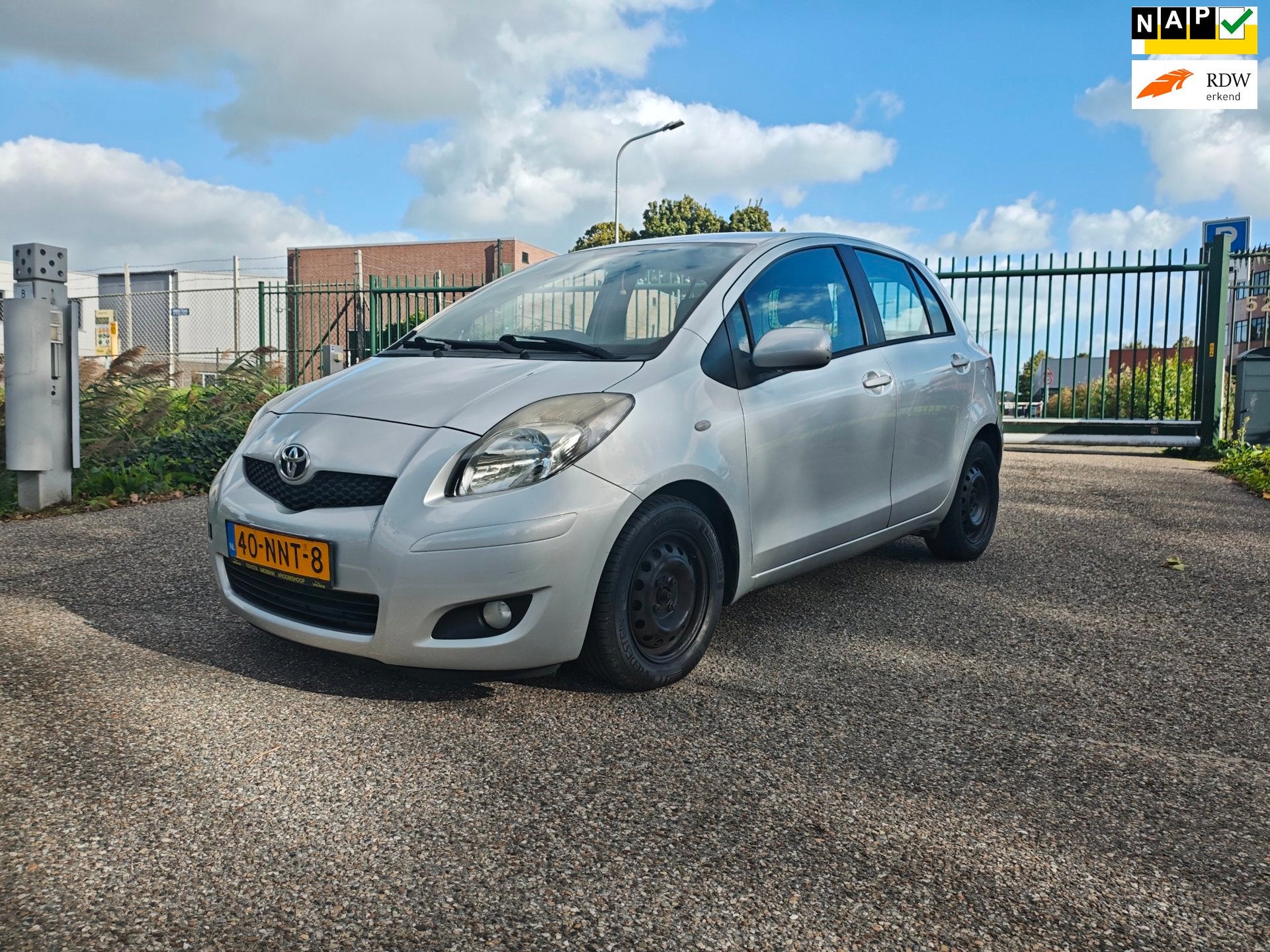 Toyota Yaris 1.4 D-4D Aspiration Airco! Apk! Nap!, Auto's, Voorwielaandrijving, Euro 5, Stof, Gebruikt