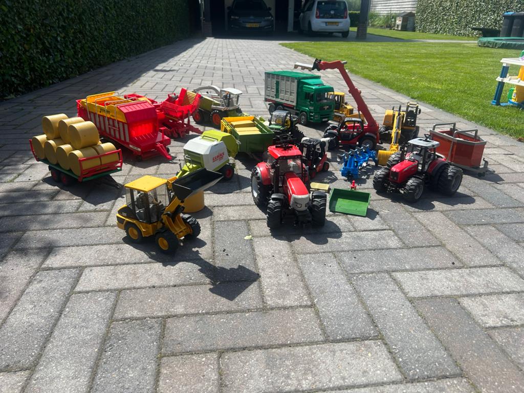 Grote en mooie verzameling Bruder speelgoed, Ophalen, Gebruikt