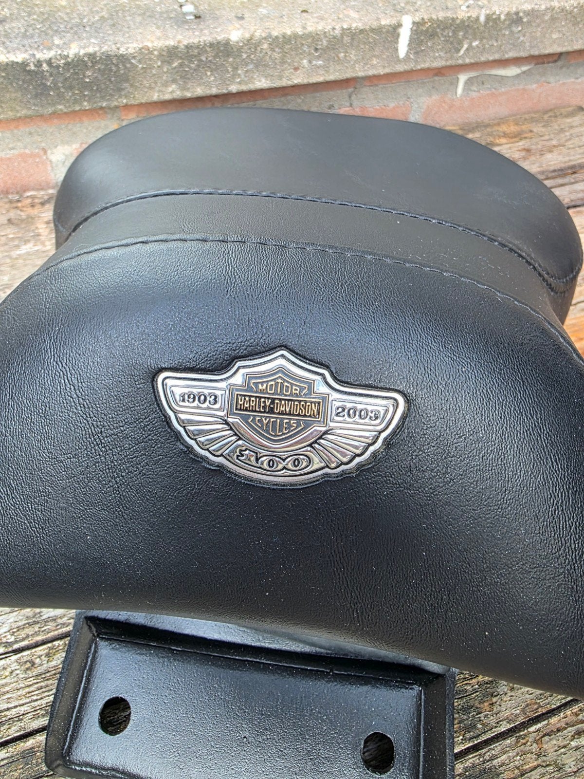 Passagierszadel Harley Davidson Softail (2003 jubileum edit, Ophalen of Verzenden