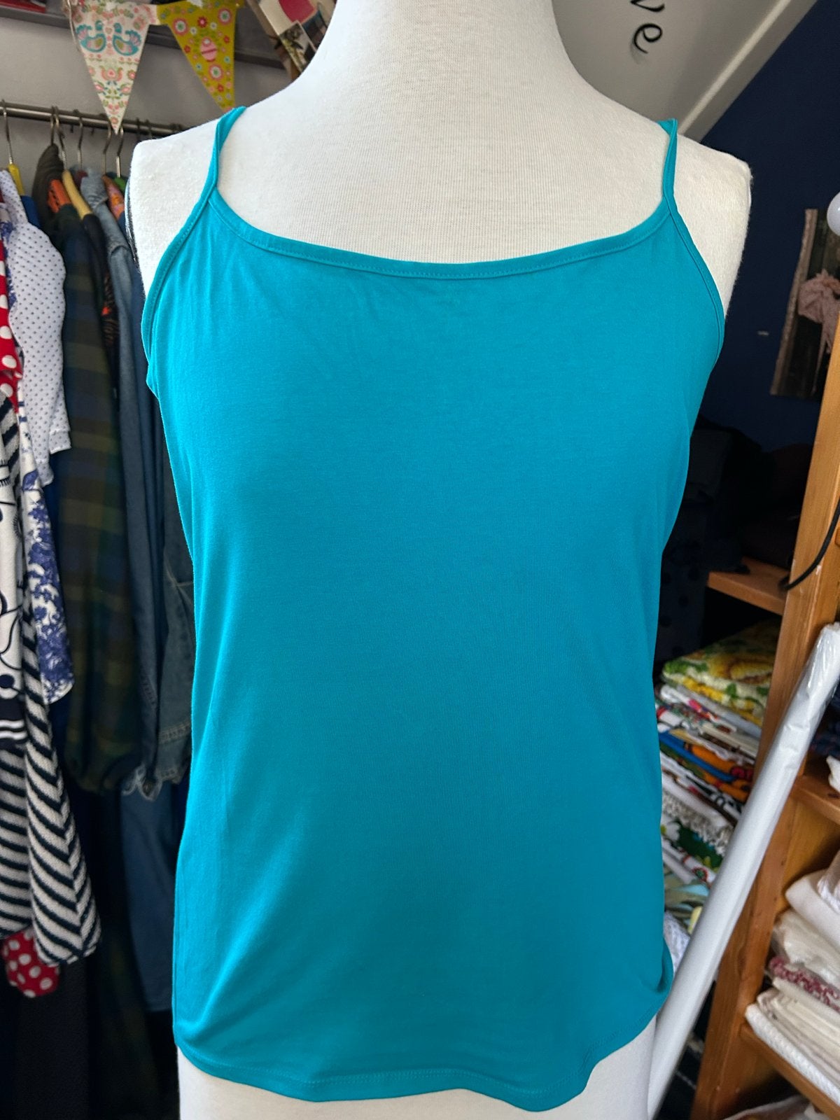 Turquoise hemdje topje met dunne bandjes - The Basics C&A, Kleding | Dames, Maat 38/40 (M), Blauw, Ophalen of Verzenden, Zonder mouw