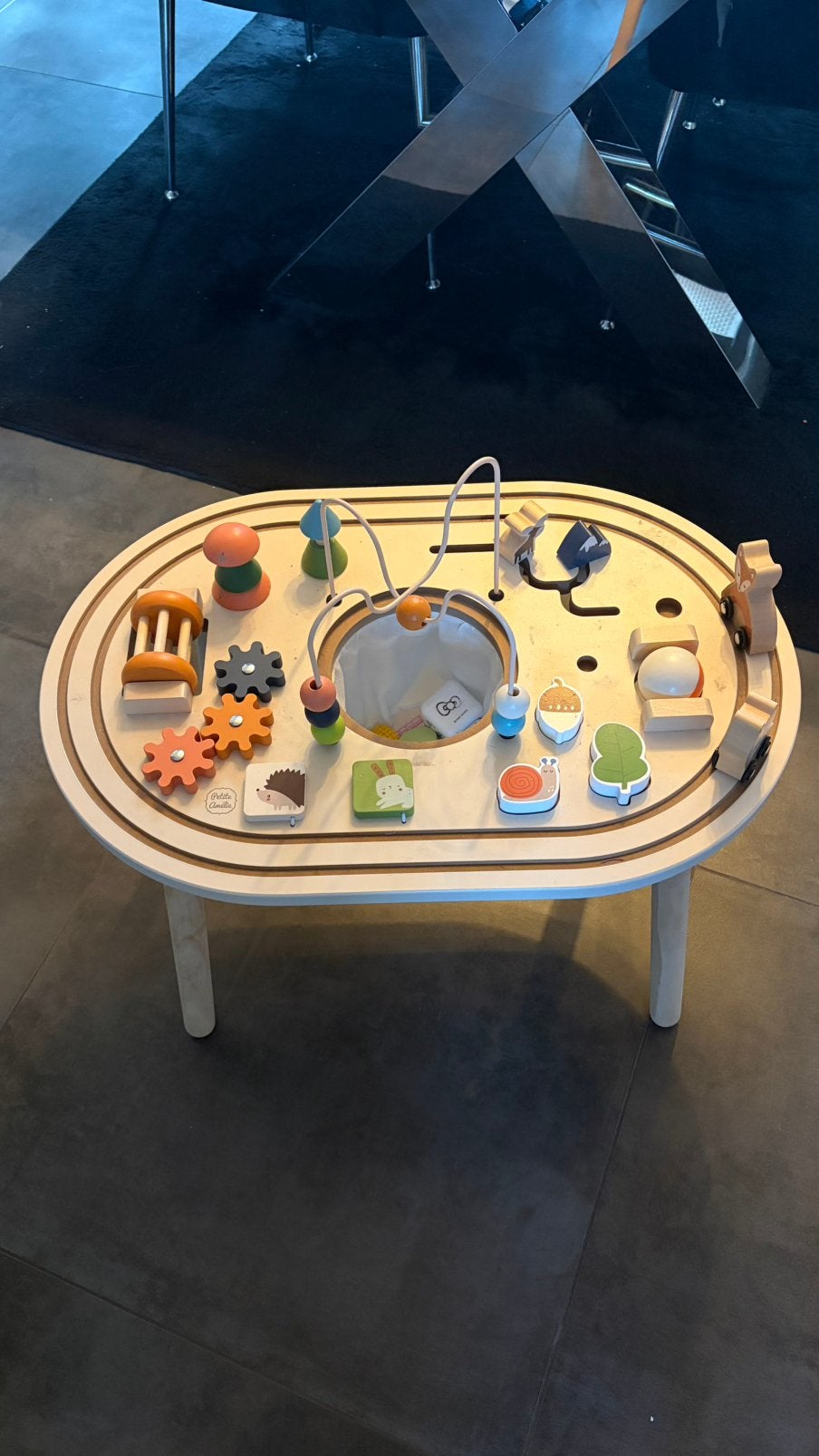 Houten activiteiten tafel, Ophalen, Gebruikt
