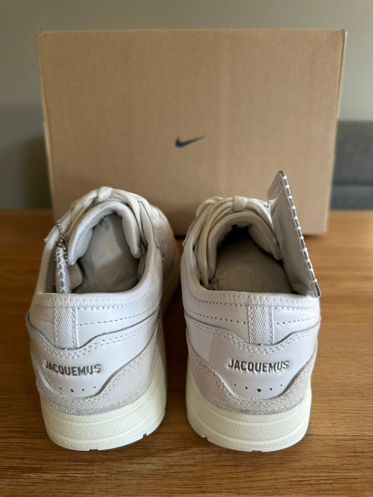 Nike Air Max 1 86 Jacquemus Summit White EU 42 | USW 10, Ophalen of Verzenden, Zo goed als nieuw, Wit, Sneakers of Gympen