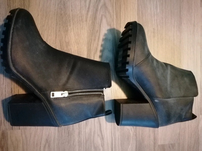 Zwart divided enkel laarsjes met rits maat 38, Ophalen of Verzenden, Zo goed als nieuw, Zwart, Schoenen met hoge hakken