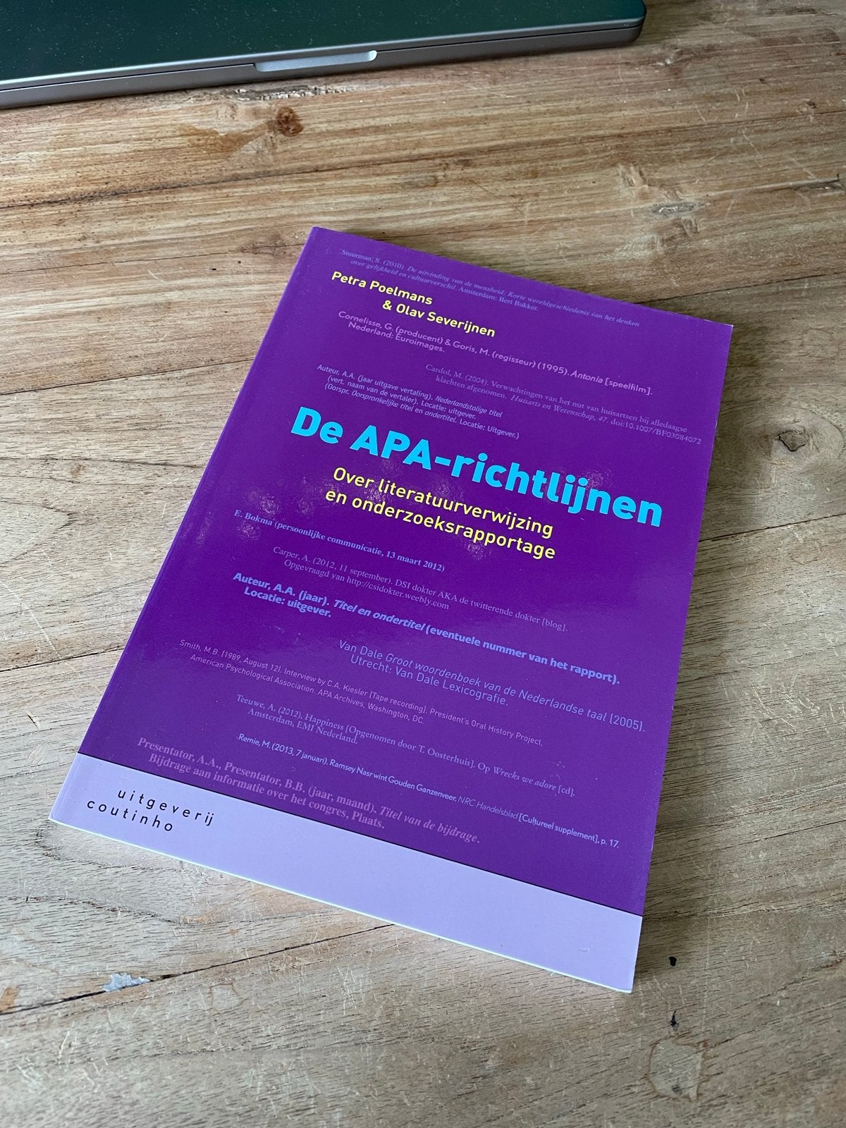 De APA-richtlijnen: Literatuurverwijzing & onderzoeksrapport, Ophalen of Verzenden, Gamma, Zo goed als nieuw, HBO