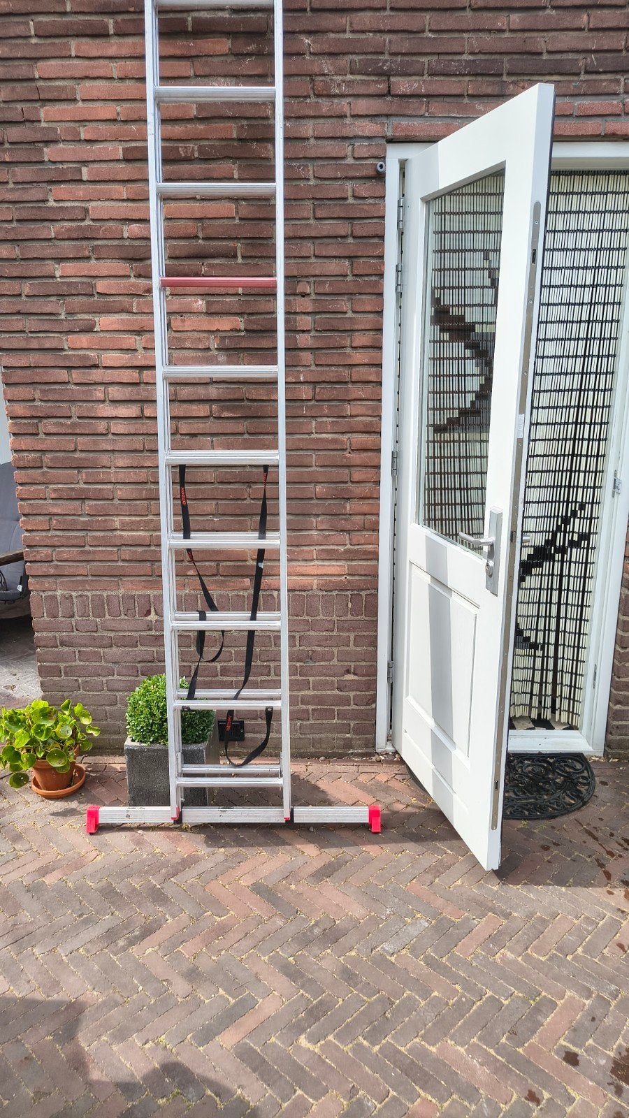 Altrex ladder 2 x 10 sporten, Doe-het-zelf en Verbouw, Ladders en Trappen, Ophalen, Gebruikt, Ladder, Opvouwbaar of Inschuifbaar