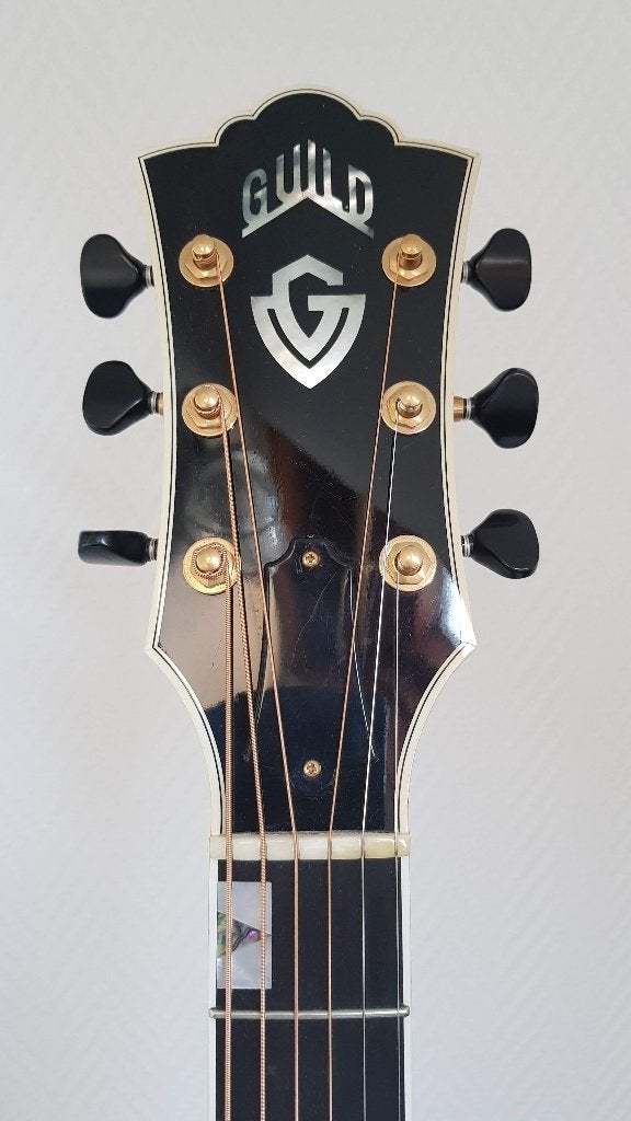 Foto 10 van Guild Doyle Dykes Signature gitaar