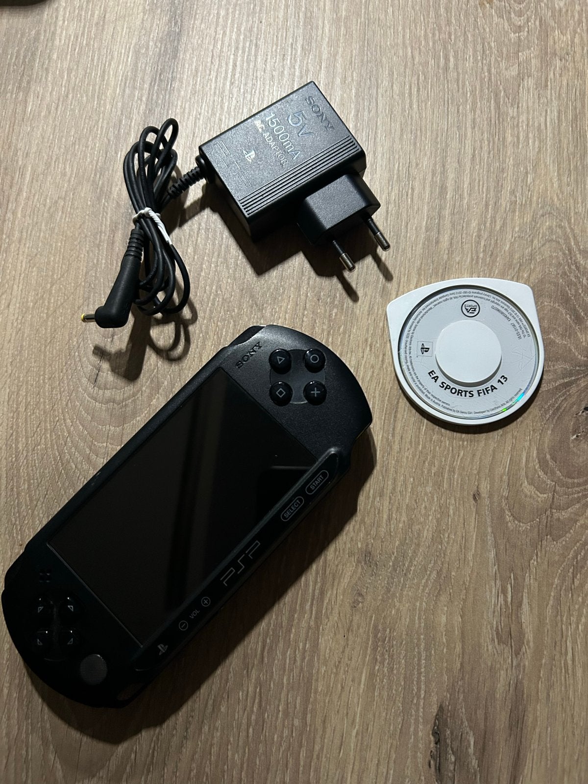 PlayStation Portable (PSP) met FIFA 13, Zwart, Ophalen of Verzenden, PSP, Gebruikt