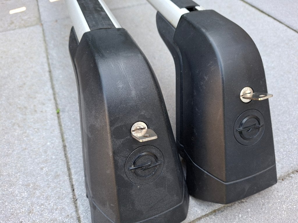 Dakdragers Opel Insignia CDTi 100 Eco station, Auto diversen, Dakdragers, Ophalen, Zo goed als nieuw