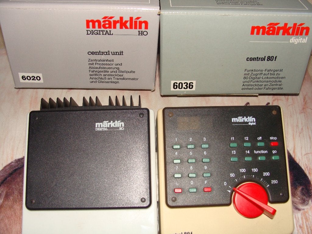 MARKLIN 6020 & 6036, Gebruikt, Ophalen of Verzenden, Märklin, Transformator of Voeding
