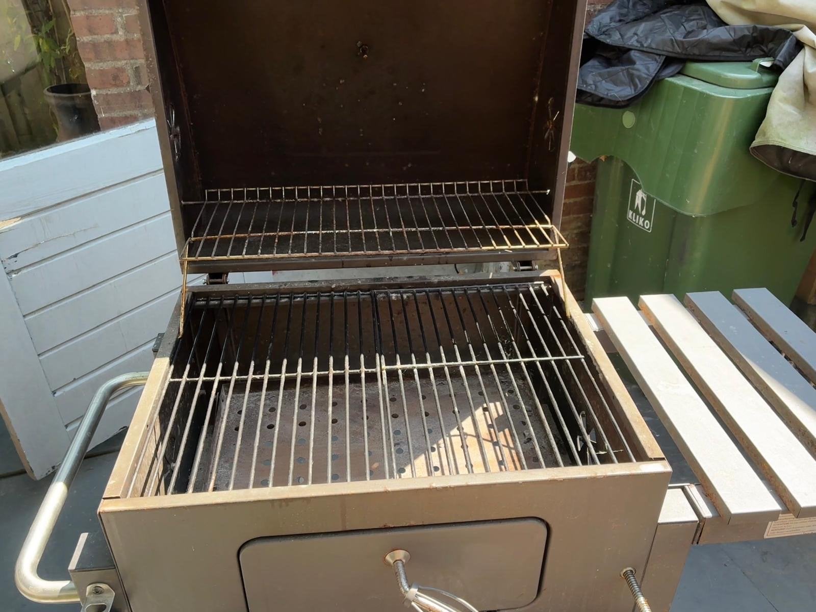 Boretti houtskool BBQ met hoes - Gebruikt, Ophalen, Gebruikt