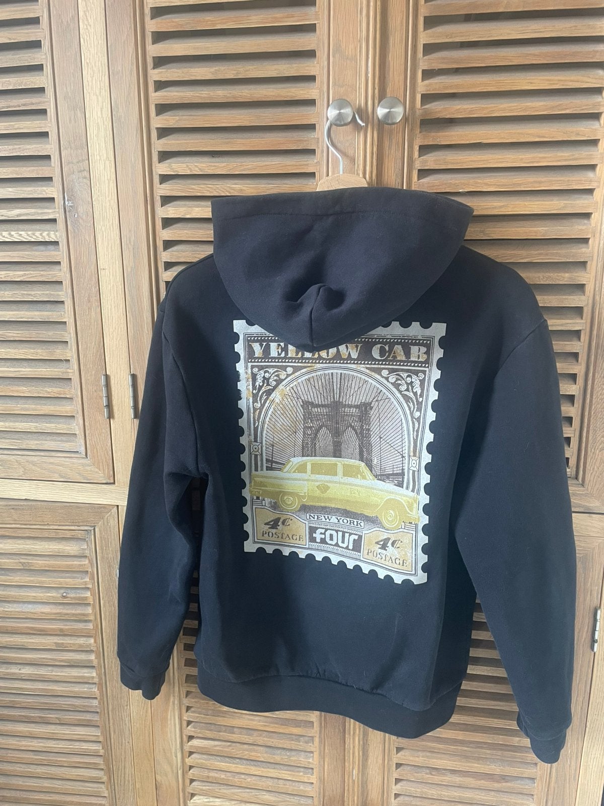 FOUR Amsterdam Hoodie / Limited edition Yellow Cap, Ophalen of Verzenden, Zo goed als nieuw