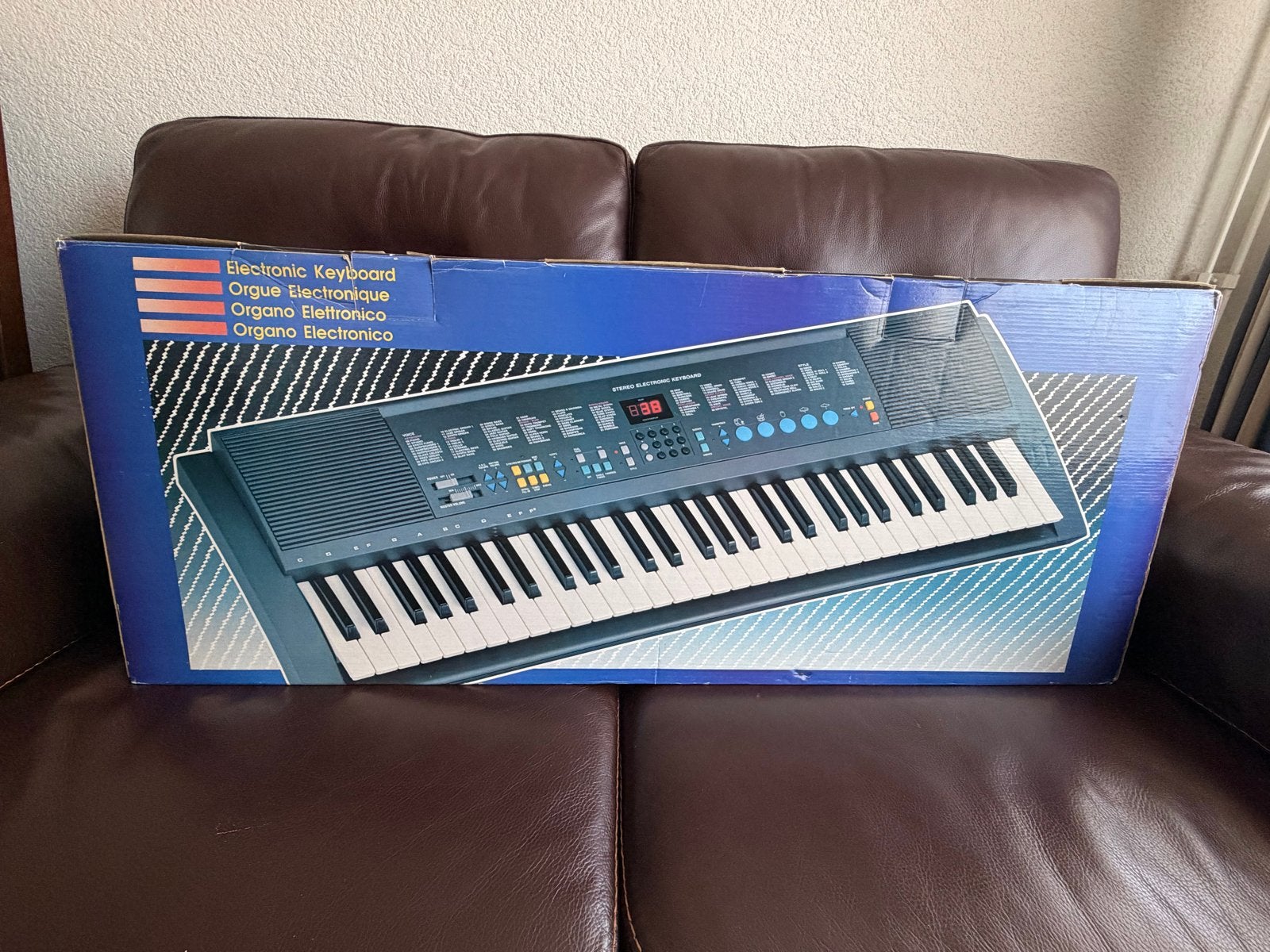 Diamond MC-68A Elektronisch Keyboard met Boekjes en lessen, 61 toetsen, Midi-aansluiting, Zo goed als nieuw, Ophalen
