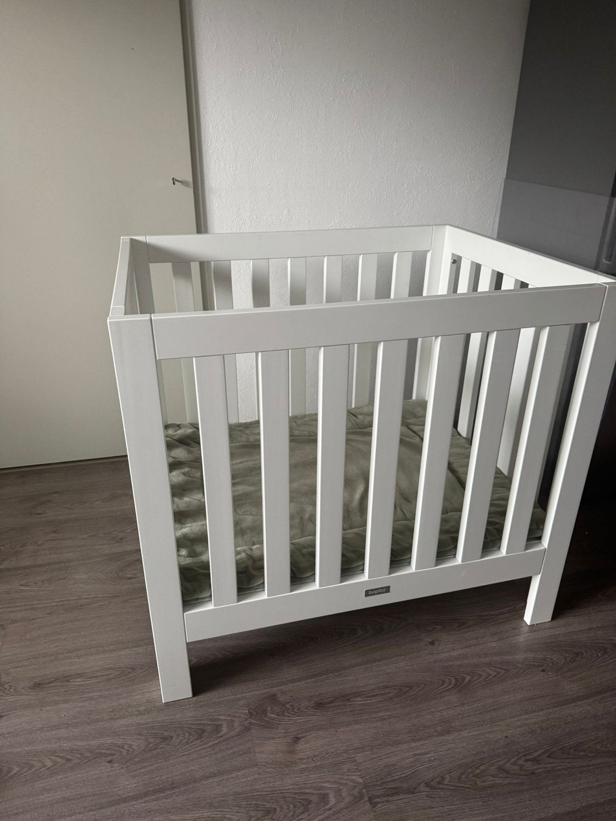 Witte Bopita Babybox, Ophalen, Zo goed als nieuw, Vierkant, In hoogte verstelbaar