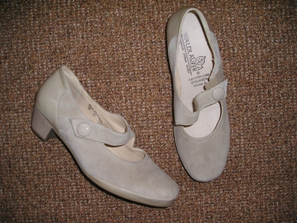 beige suede schoenen Waldlaufer maat 7,5 / maat 41,5, Ophalen, Waldlaufer, Beige, Sneakers of Gympen