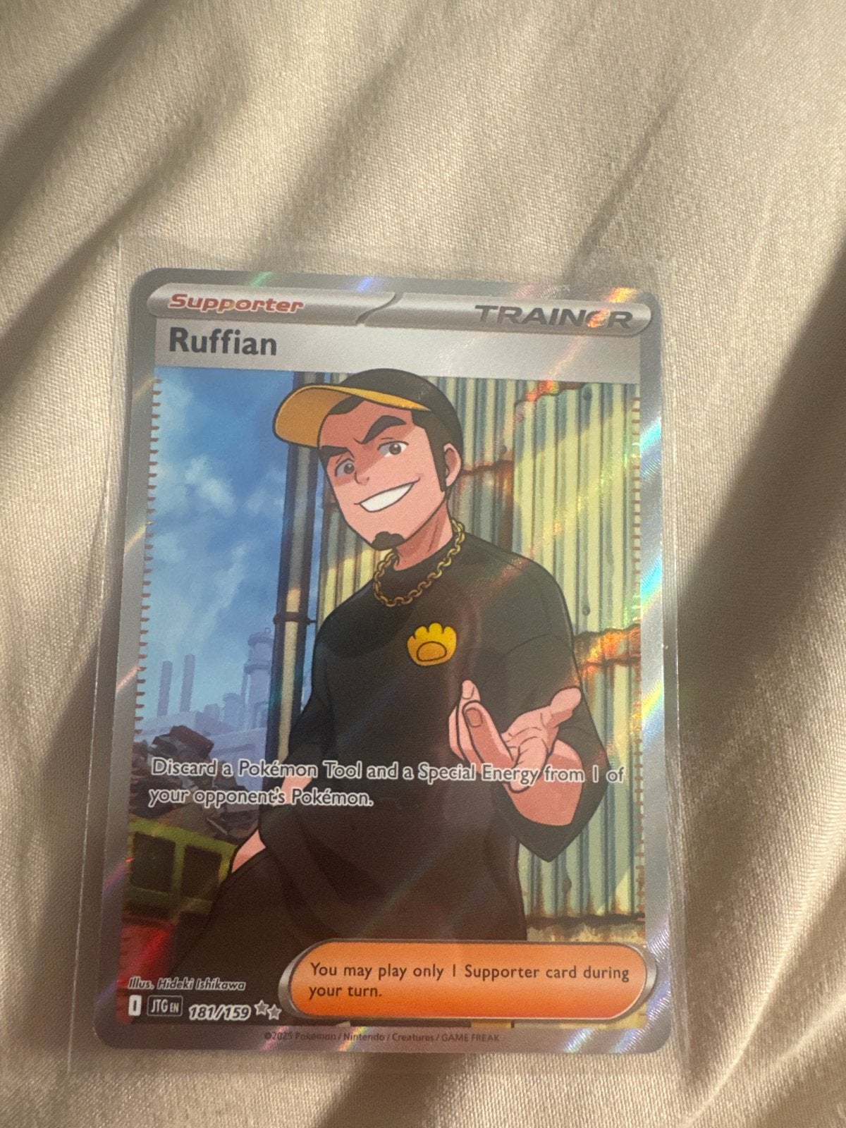 Pokémon TCG: Ruffian Supporter Kaart (181/159) - Full Art, Ophalen of Verzenden, Zo goed als nieuw, Losse kaart, Foil
