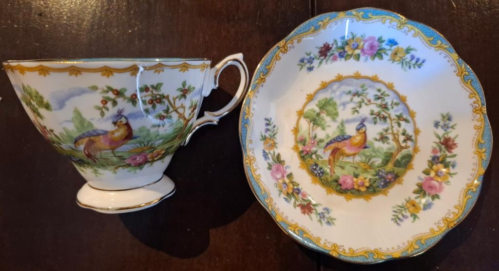 Royal Albert Chelsea Bird kop en schotel, Verzamelen, Porselein, Kristal en Bestek, Ophalen, Zo goed als nieuw, Porselein, Kop en/of schotel