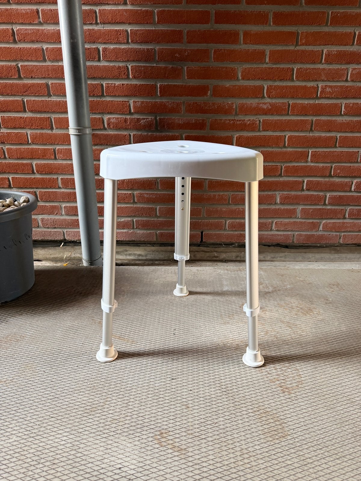 Homecare innovation driehoekige douche kruk, Ophalen, Zo goed als nieuw