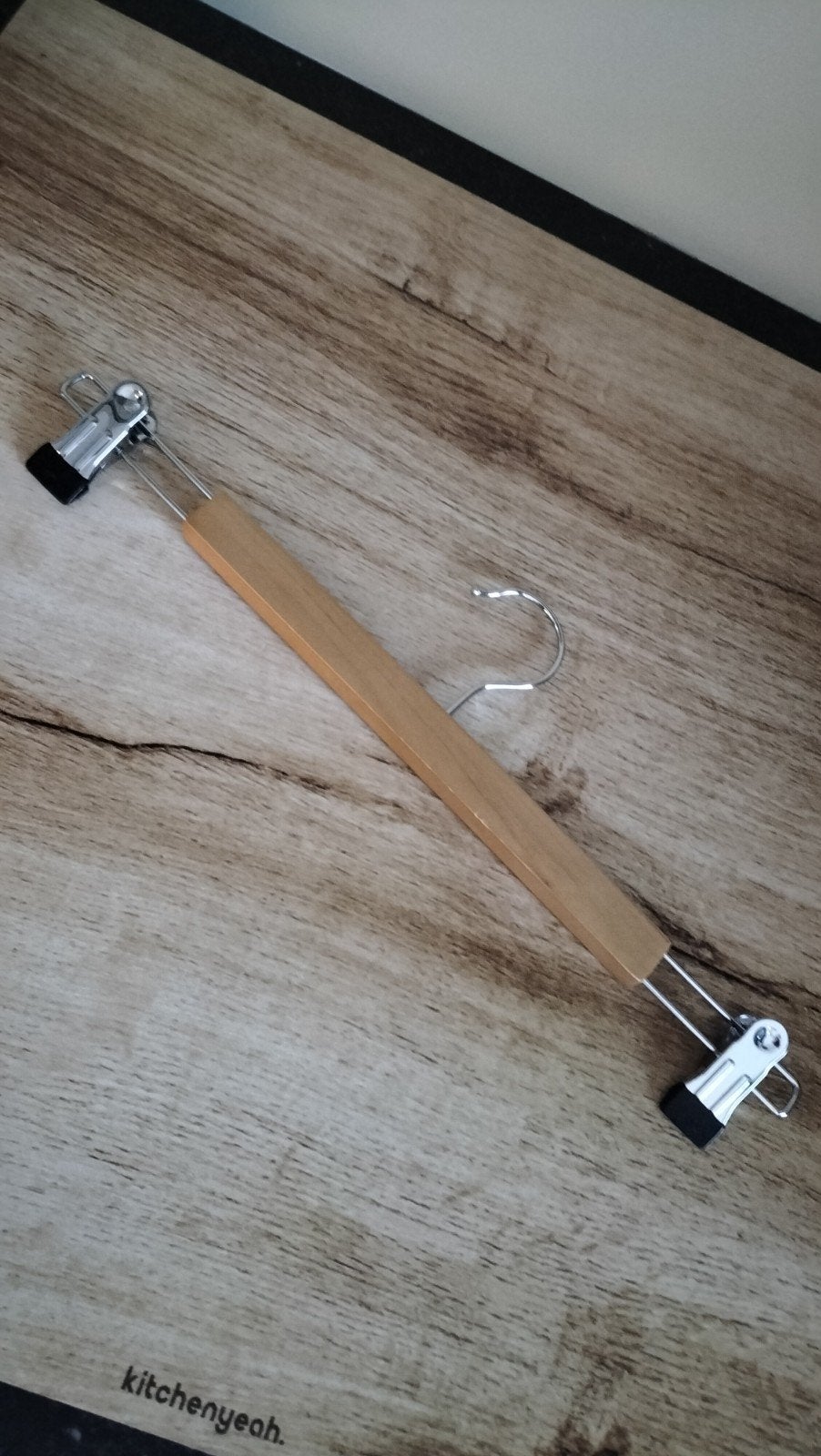 Houten broekhangers (6) met klemmen, Ophalen, Zo goed als nieuw, Hout