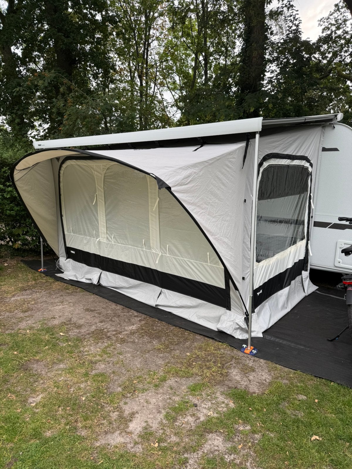 Thule omnistor quickfit 360, Ophalen, Zo goed als nieuw