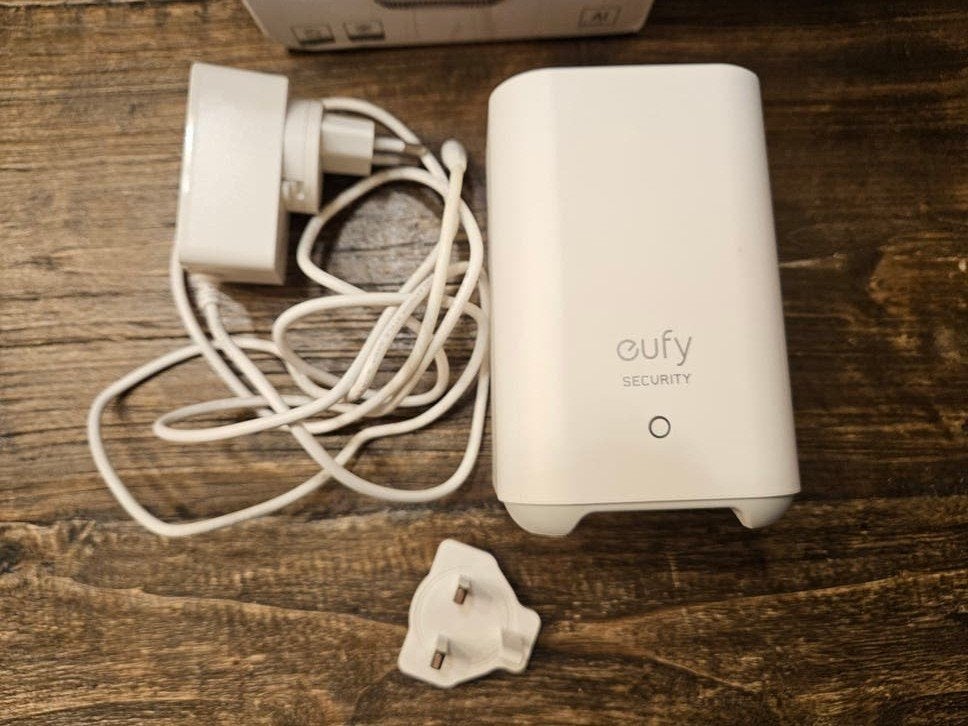 Eufy Security HomeBase 2 T8010 incl. adapter, Audio, Tv en Foto, Ophalen of Verzenden, Gebruikt, Buitencamera