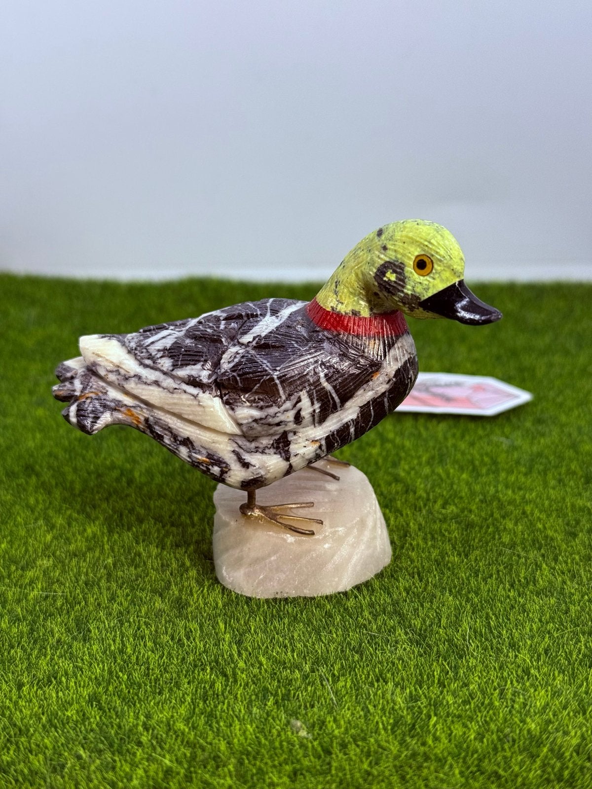 Unieke handgesneden eend sculptuur van natuurlijke mineralen, Minder dan 20 cm, Natuurlijk materiaal, Ophalen of Verzenden, Handgemaakt