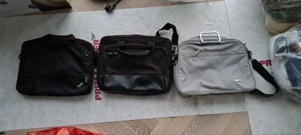 Set van 3 Laptoptassen - Zwart, Zwart, Grijs, Gevoerd laptopvak, Gebruikt, 15 inch, Aktetas