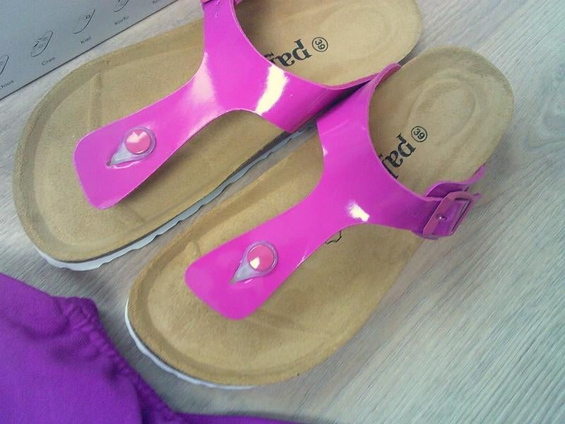 PALADO fuschia roze leren nieuwe slippers maat 39, Kleding | Dames, Schoenen, Slippers, Verzenden, Nieuw, Roze