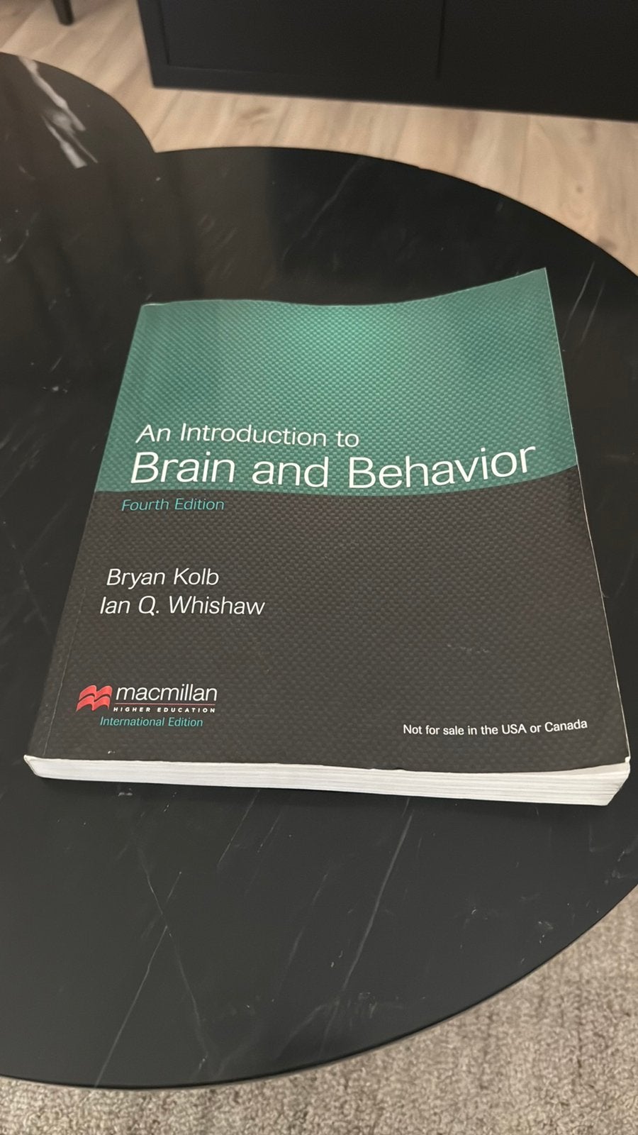 An introduction to Brain and Behavior, Ophalen of Verzenden, Zo goed als nieuw