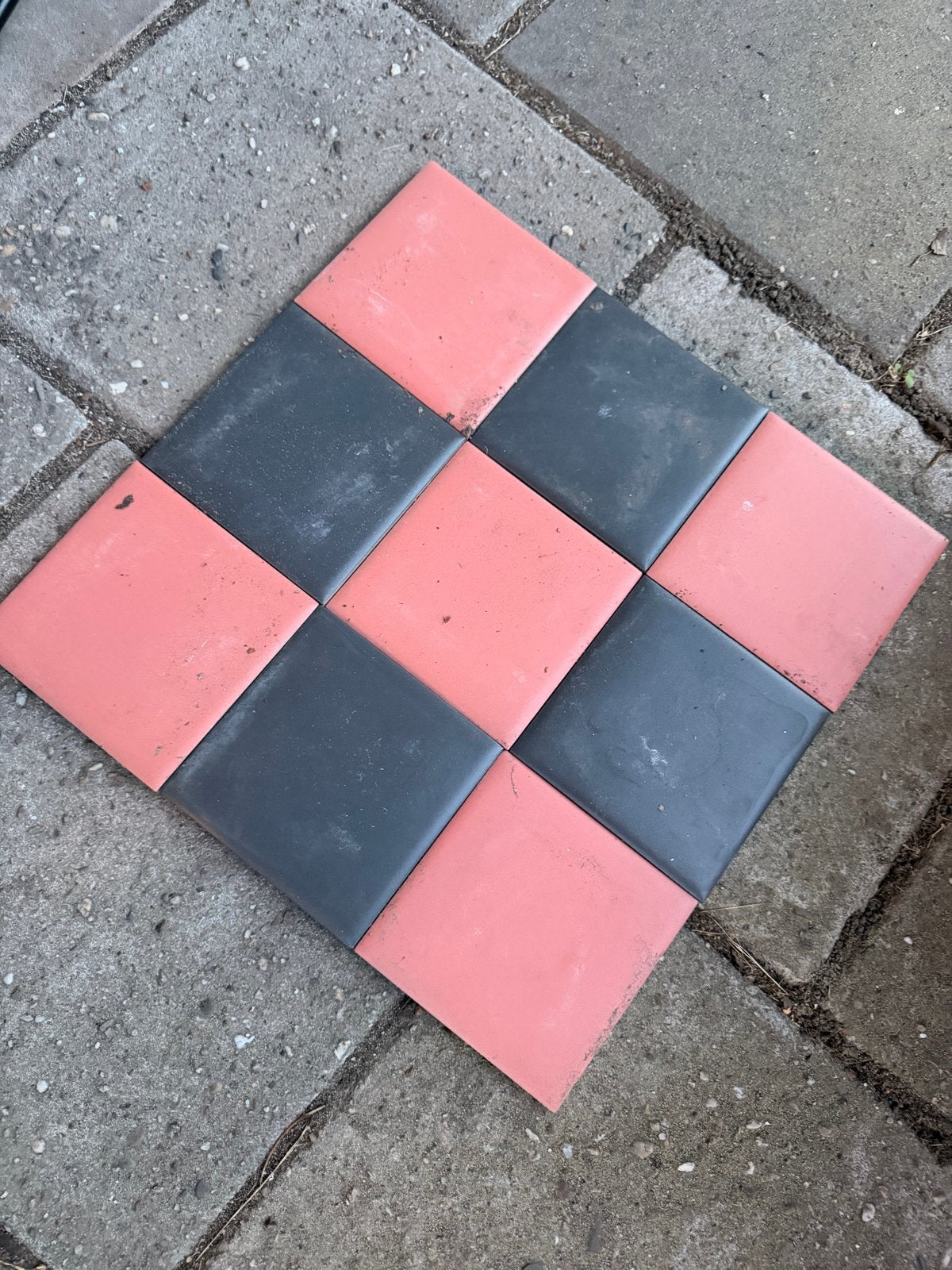 Partij nieuw vloertegels jaren 30, grijd/roze, 20x20 cm, Ophalen, Gebruikt, Keramiek, 20 tot 40 cm