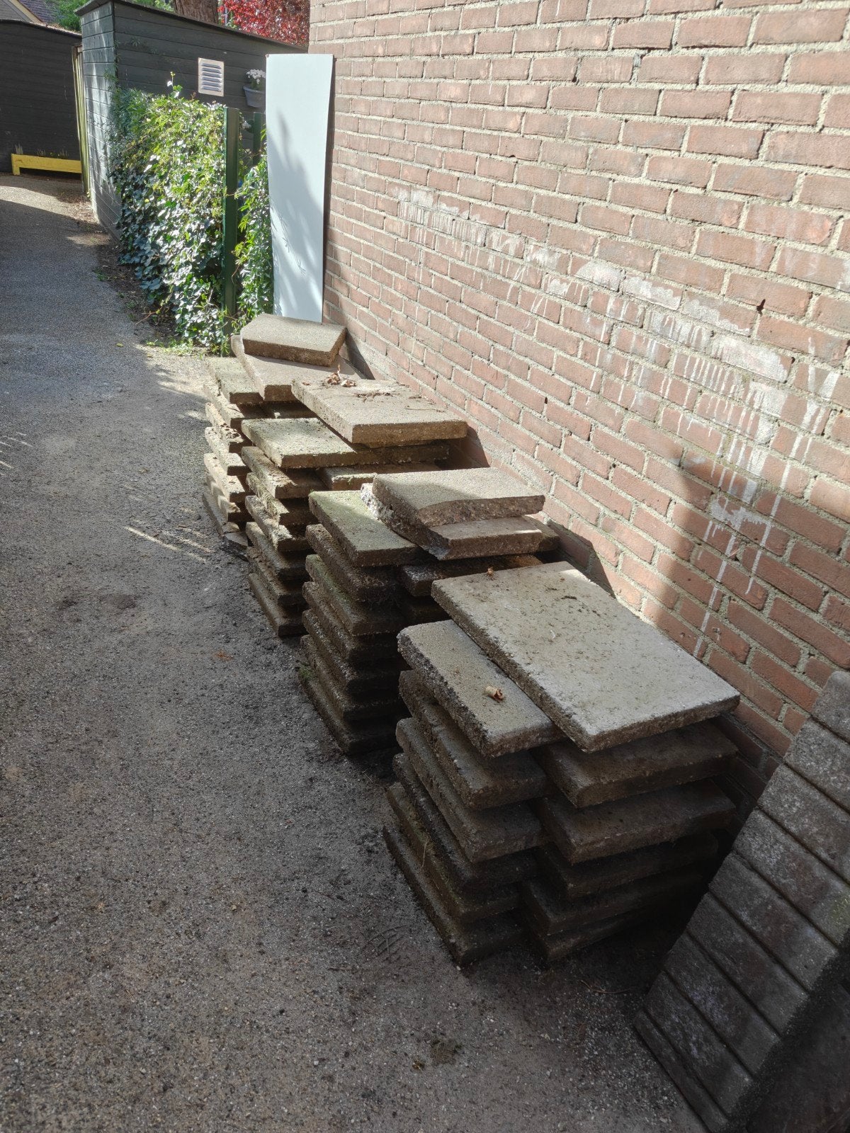 GRATIS betonnen terrastegels afhalen Rotterdam-Zuid, Gebruikt, Ophalen of Verzenden, 10 m² of meer, Beton