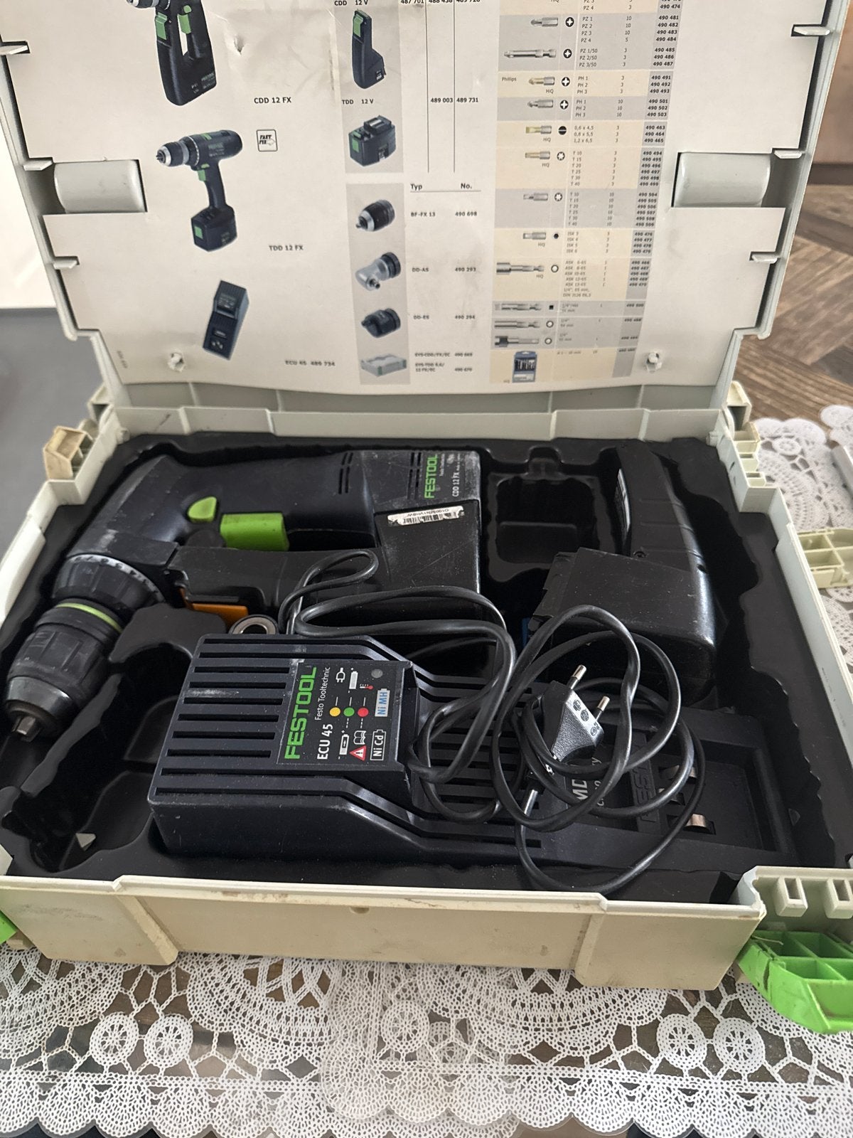 Festool CDD 12 FX Boor- en Schroefmachine met lader, Doe-het-zelf en Verbouw, Gebruikt, Variabele snelheid, Ophalen of Verzenden