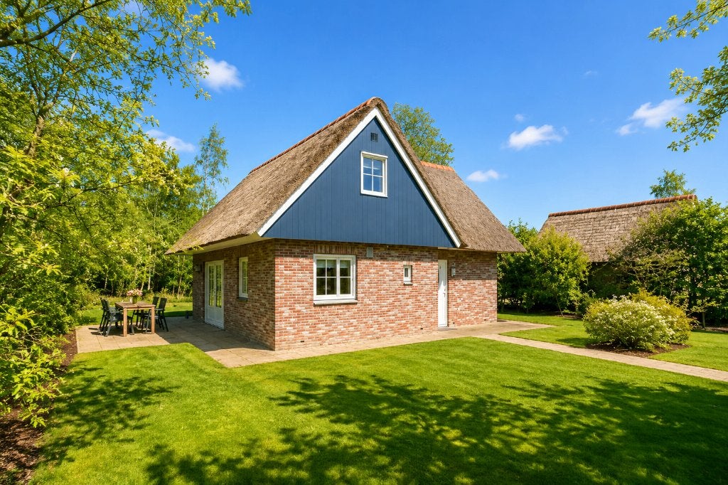 Te koop luxe vakantiewoning  eigen grond, Overijssel, 4 of meer slaapkamers, In bos, Wasmachine, Eigenaar