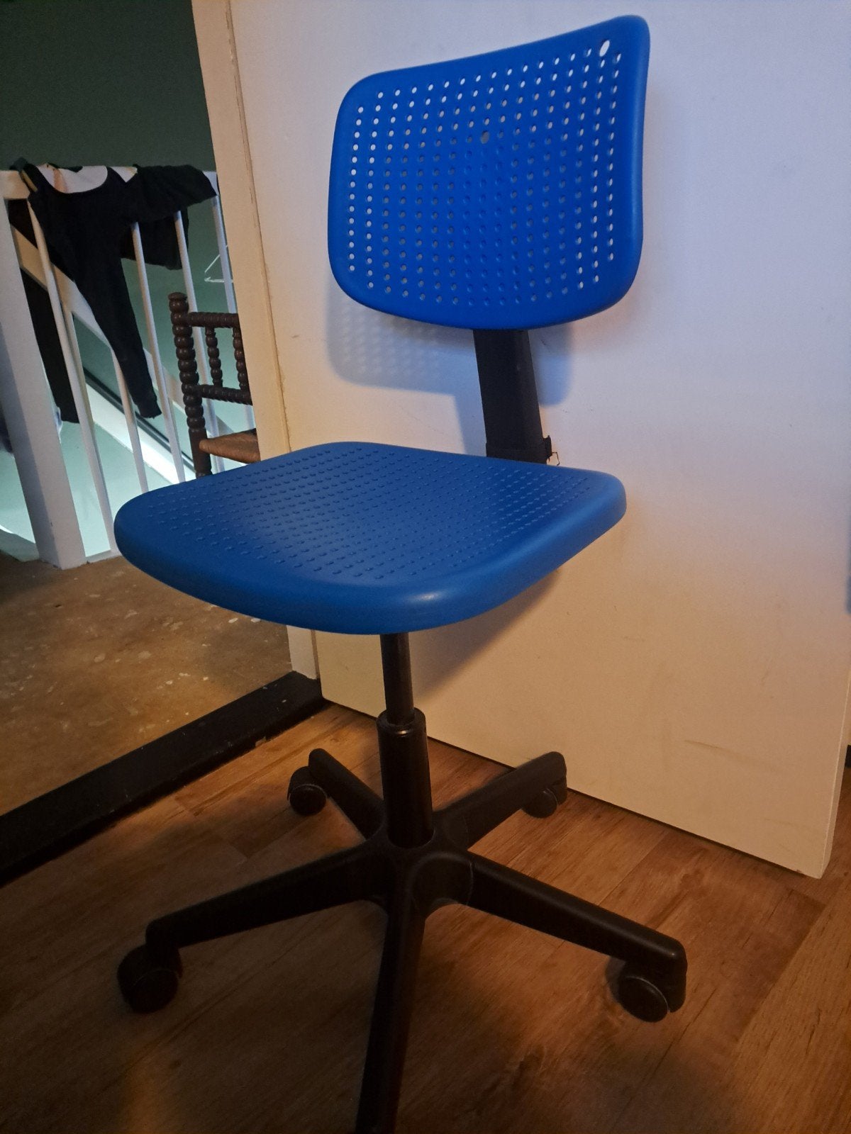 Kinder bureaustoel, Ophalen