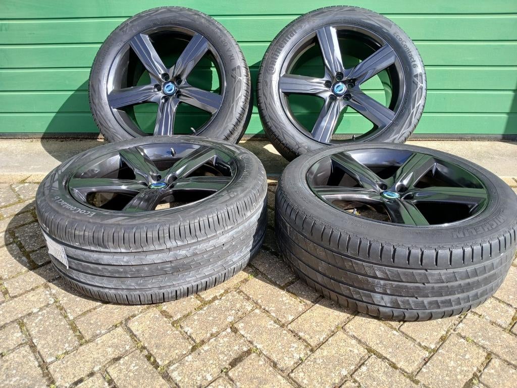 Originele 20 inch Volvo-R Design velgen + Continental banden, Auto-onderdelen, Ophalen, 275 mm, Banden en Velgen, 20 inch