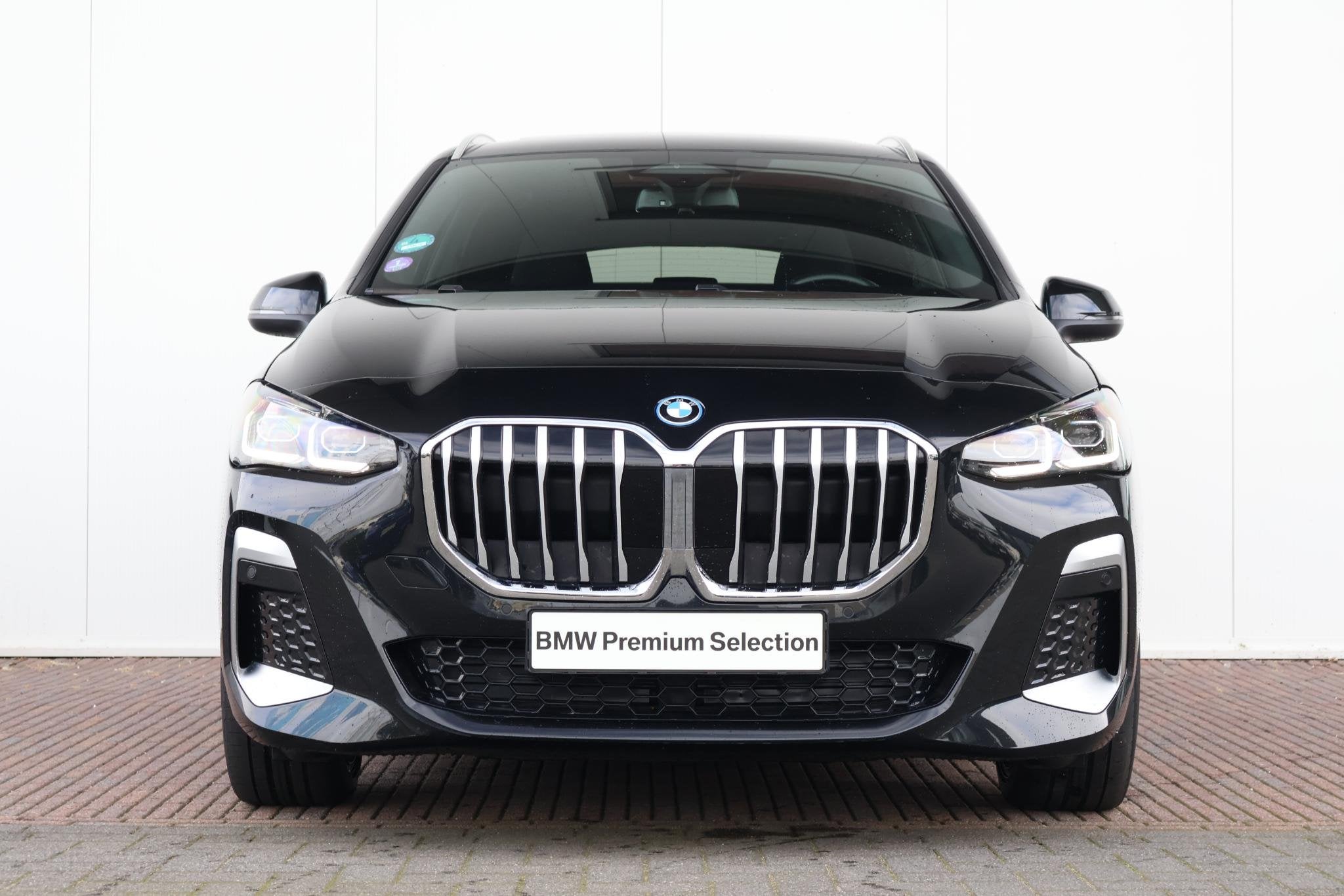 BMW 2 Serie Active Tourer 225e xDrive | M-Sportpakket | LED, Auto's, Gebruikt, 150 min, Zwart, Bedrijf