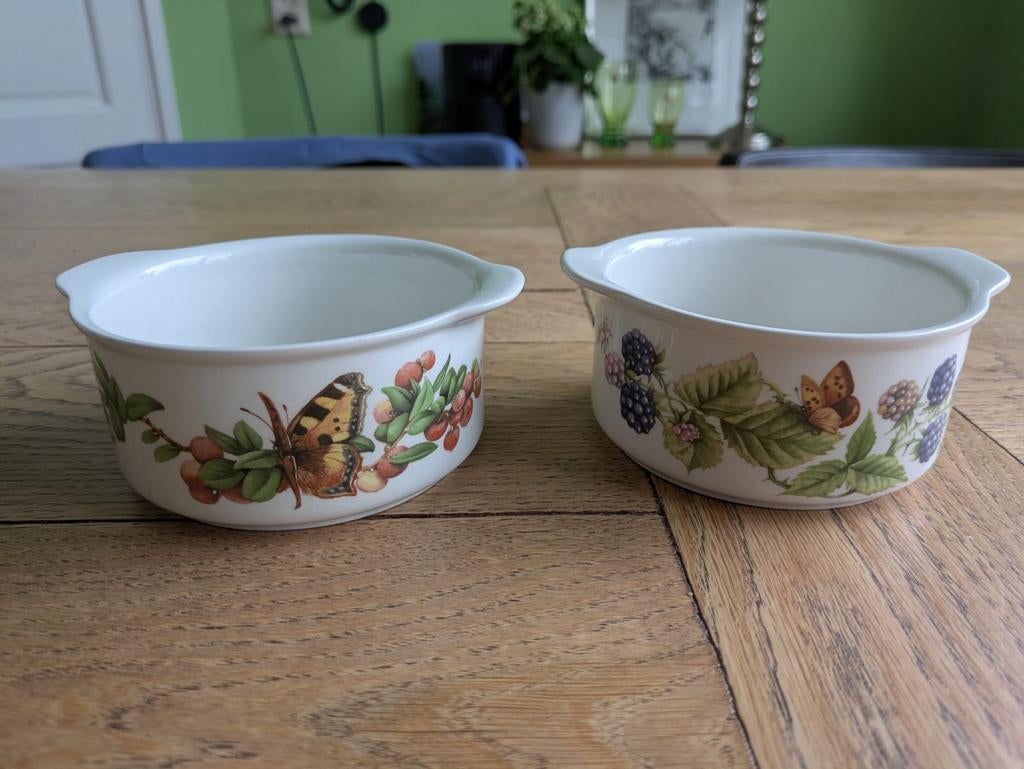 Marjolein Bastin bosvruchten servies - twee soepkommen, Ophalen of Verzenden, Zo goed als nieuw, Kom(men), Wedgwood