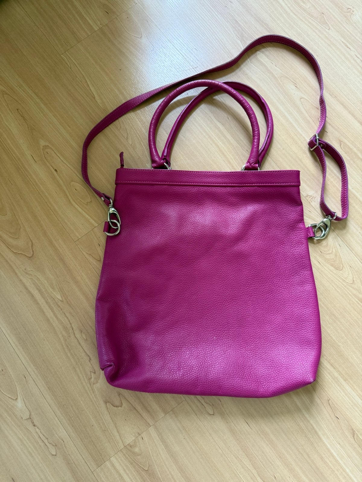 Stijlvolle fuchsia handtas met schouderband, Ophalen of Verzenden, Zo goed als nieuw, Roze, Handtas