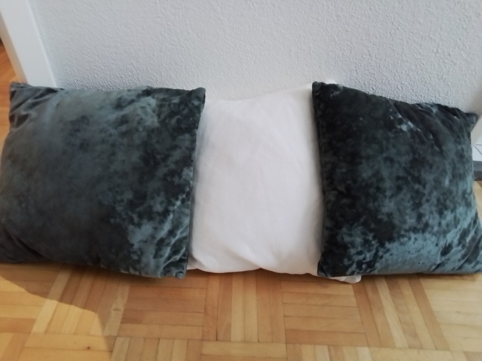19 Sierkussens in diverse kleuren en patronen same15 euro, Ophalen of Verzenden, Gebruikt, Overige kleuren, Overige typen