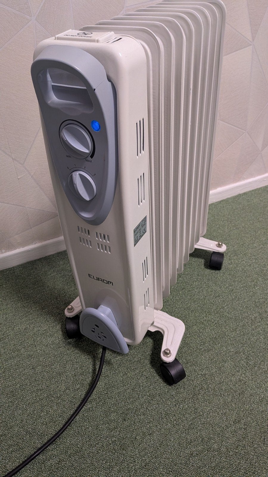 Eurom RAD 2000 Oliegevulde Radiator - 2000 Watt, Ophalen, 30 tot 80 cm, Gebruikt, Radiator