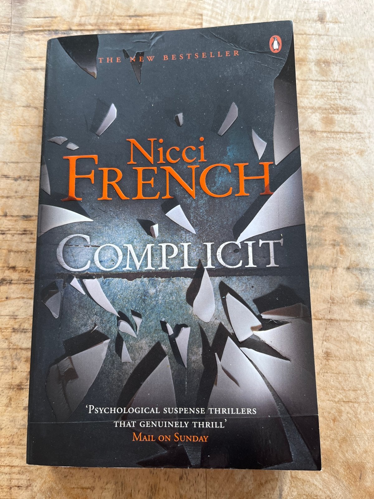 Nicci French - Complicit (Engels), Ophalen of Verzenden, Gelezen, Europa overig