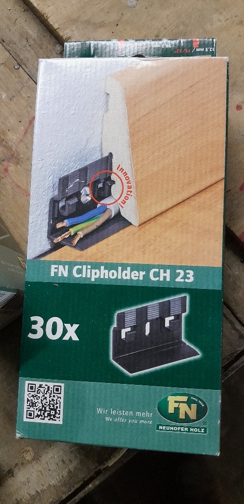 150x plintenclips. 5 pakjes van elk 30 stuks. NIEUW, Kunststof, Overige typen, Nieuw, Ophalen of Verzenden