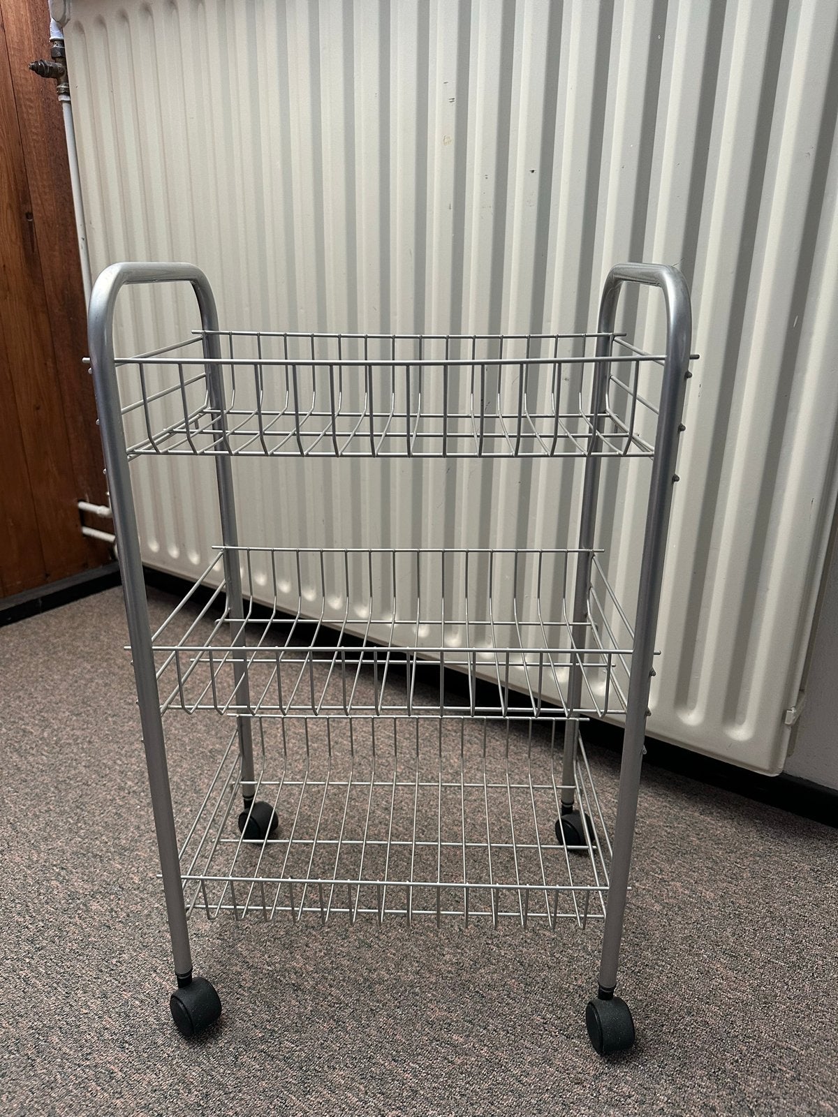Verrijdbaar metalen rek met 3 manden, Ophalen, Gebruikt