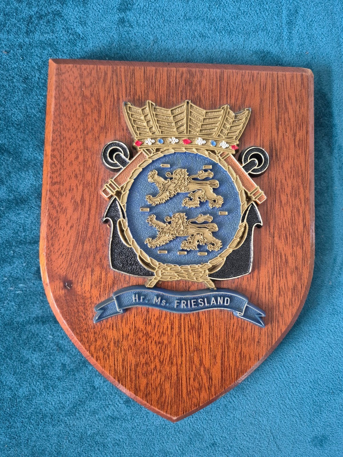 Wapenschild Hr. Ms. Friesland D812, Ophalen of Verzenden, Luchtmacht, Nederland, Embleem of Badge