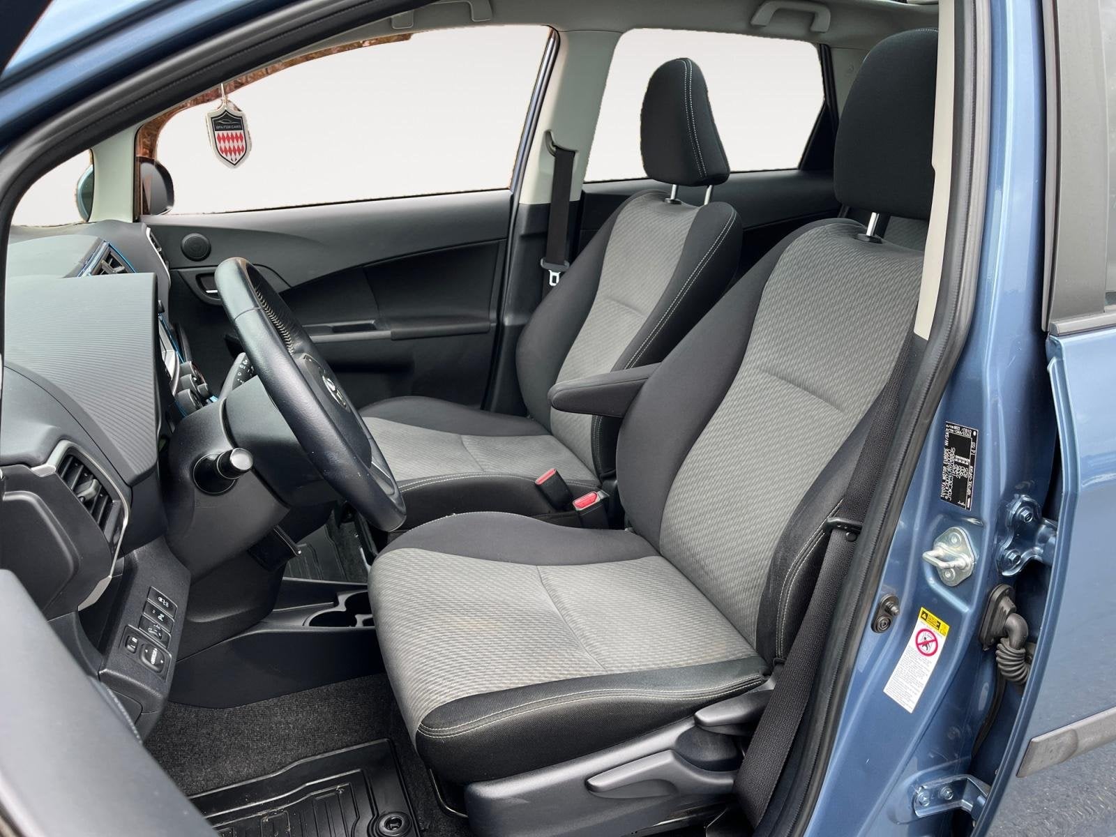 Toyota Verso-S 1.3 VVT-i Dynamic | Achteruitrij Camera | Pan, Auto's, Voorwielaandrijving, Stof, Gebruikt, Zwart