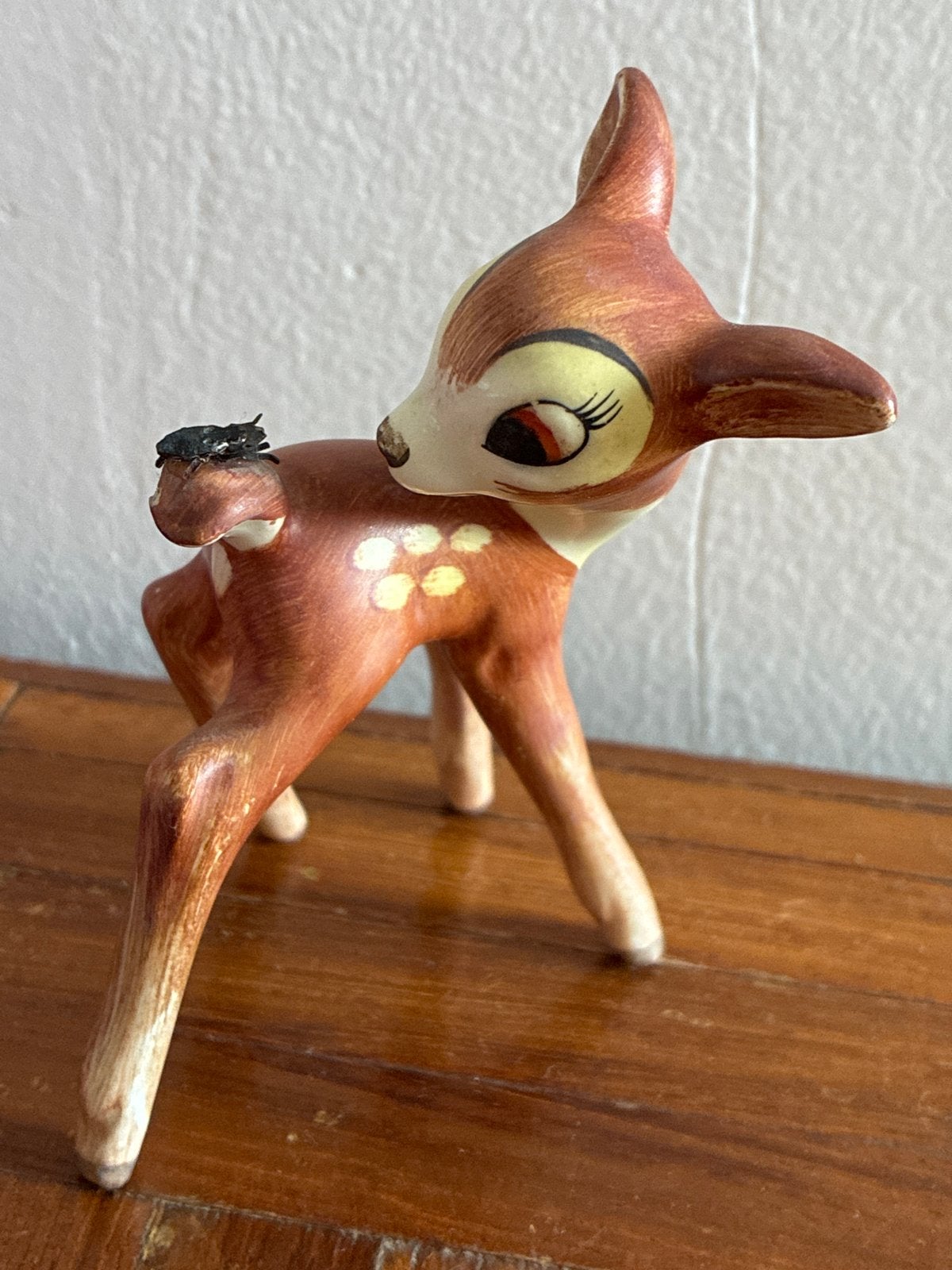 Vintage Bambi beeldje met kever - porselein, Ophalen