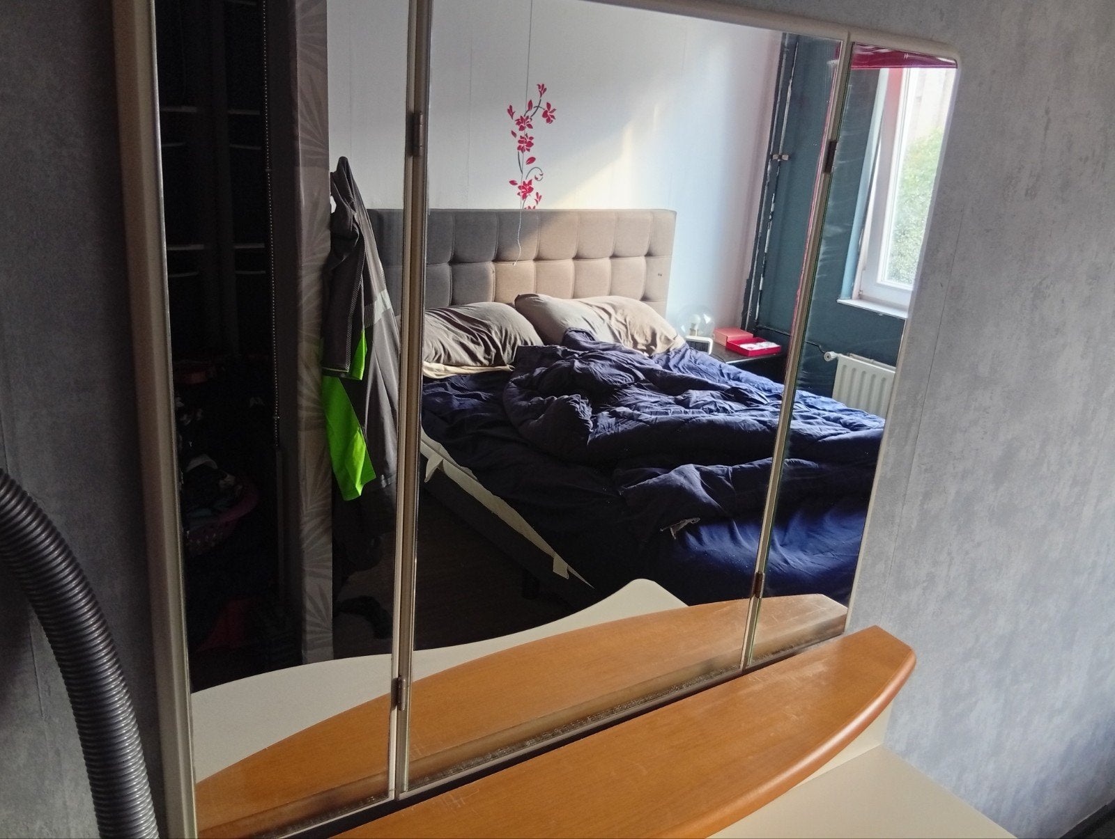 Kaptafel met spiegel en lades - Crème/Hout, Huis en Inrichting, Ophalen, Gebruikt, 100 tot 150 cm, Klassiek, functioneel